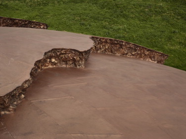 Detail of a cut on the roof.
