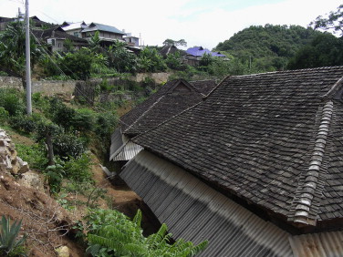 Full-size image (57 K)