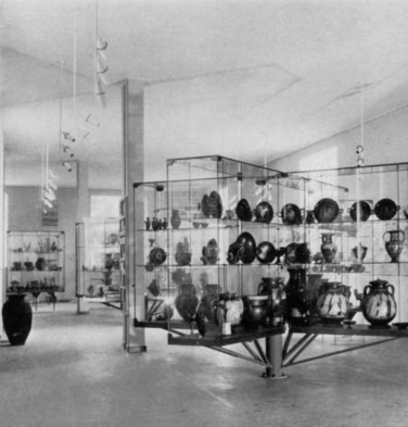 National Etruscan Museum of Villa Giulia, Rome, F. Minissi, 1950–60: A ...