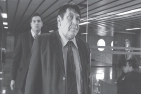 Luis Urquiza en La sombra azul