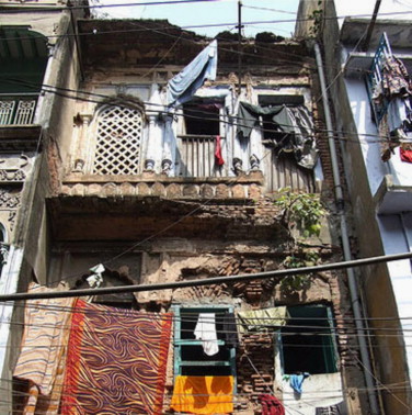 Existing condition of the Row Houses at Shankhari Bazaar (Bahauddin, 2010).