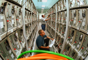 Cluster of Distributed Memory Machines. Taken from: Google Images